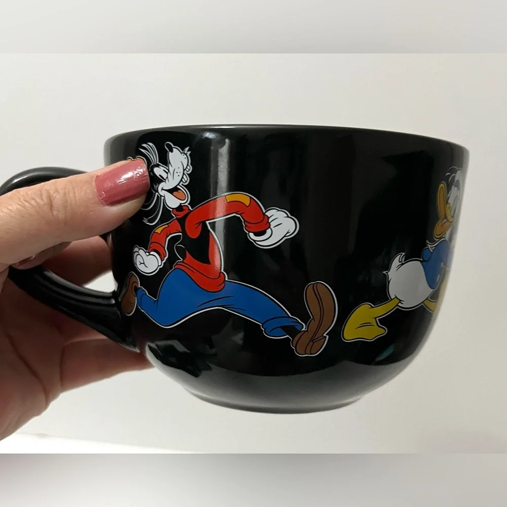 New DISNEY Characters Mickey Pluto Goofy Ceramic Mug Officially Licensed 20 oz